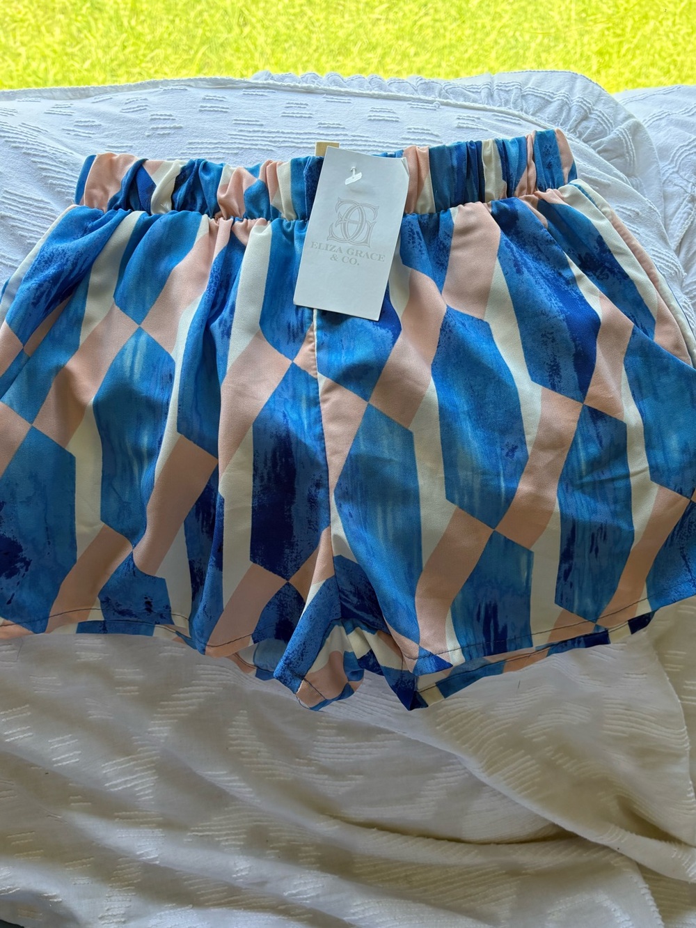 Tyche Blue & Pink Geometric High-Waist Women’s Shorts Size small